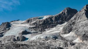 Un senderista espanyol mor al precipitar-se a les Dolomites