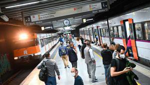 Trenes de Rodalies en la estación de la Sagrera, el 27 de mayo del 2021.