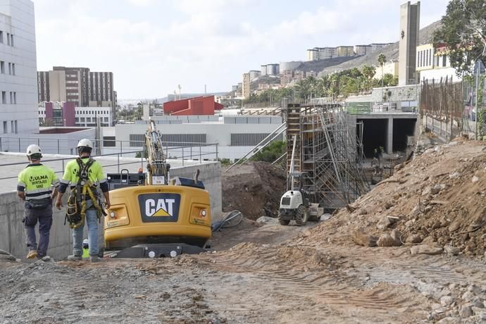 25-09-19 LAS PALMAS DE GRAN CANARIA. AVENIDA BLAS CABRERA FELIPE. LAS PALMAS DE GRAN CANARIA. METROGUAGUA. MetroGuagua en Blas Cabrera Felipe. El alcalde y concejales de la Corporación, realizan un recorrido por el tramo de MetroGuagua del Paseo Blas Cabrera Felipe. Fotos: Juan Castro.  | 25/09/2019 | Fotógrafo: Juan Carlos Castro