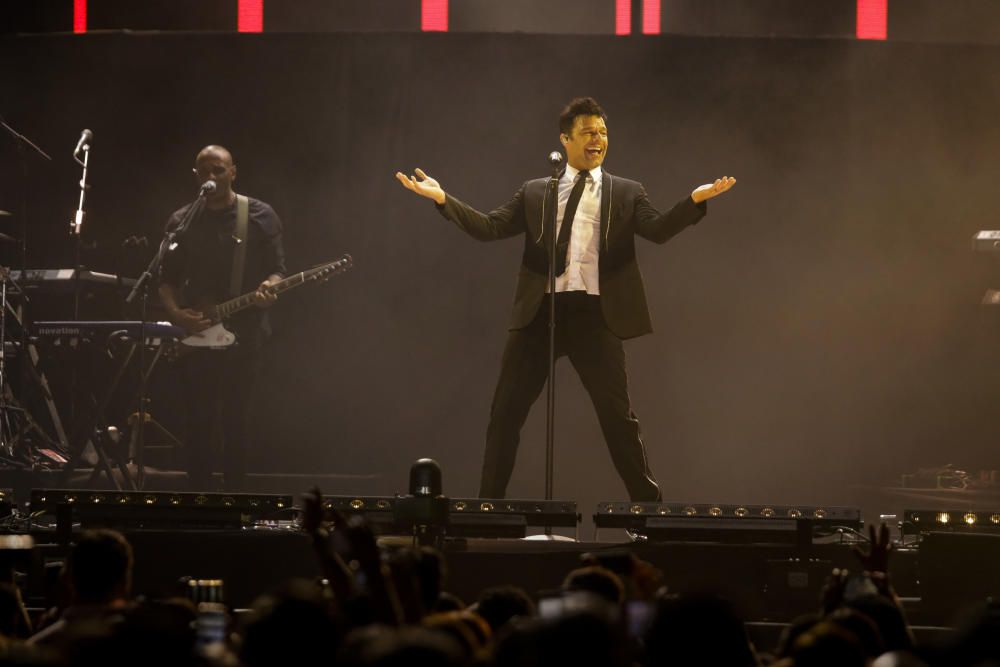 El Palma Arena se rinde a la noche loca de Ricky Martin