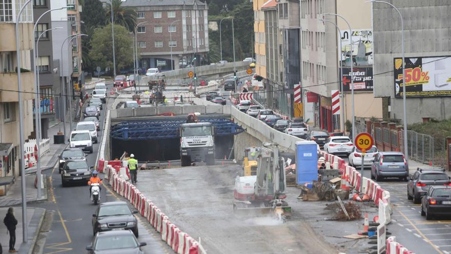 Comerciantes de Sol y Mar, pendientes del avance de las obras: “Esperamos que cumplan y arreglen la zona antes de Navidad ”