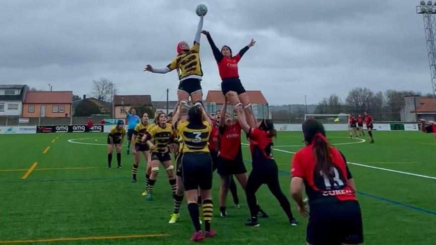 La sección femenina superó con claridad al Lalín por 10-31