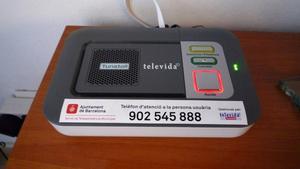 Cada dia es reben al voltant de 1.800 ltrucades de persones usuàries del servei municipal de teleassistència.