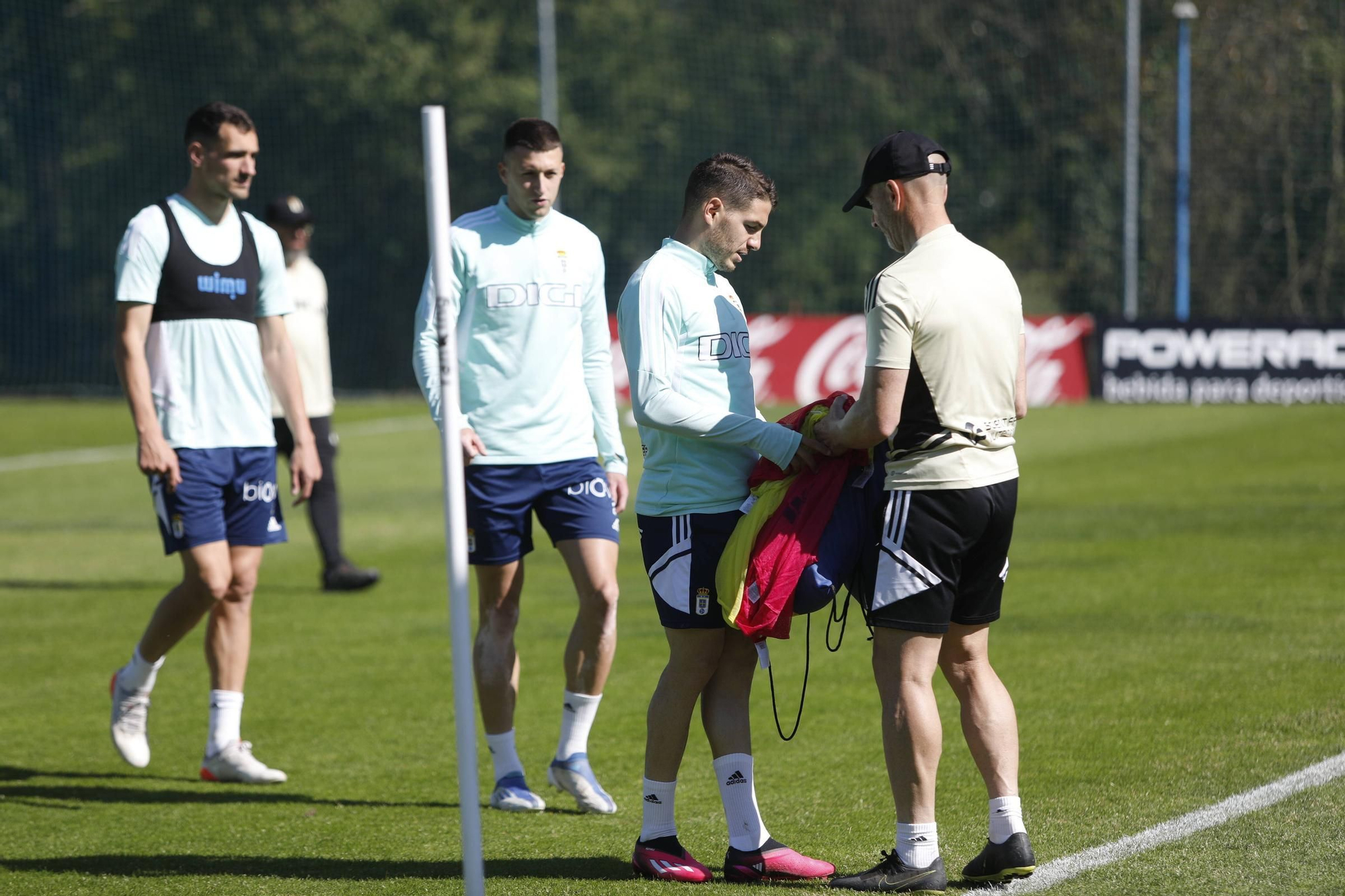EN IMÁGENES: el entrenamiento del Oviedo