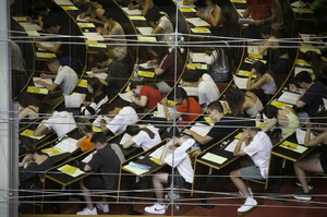 Només el 2,8% dels estudiants de Catalunya van fer la selectivitat en castellà