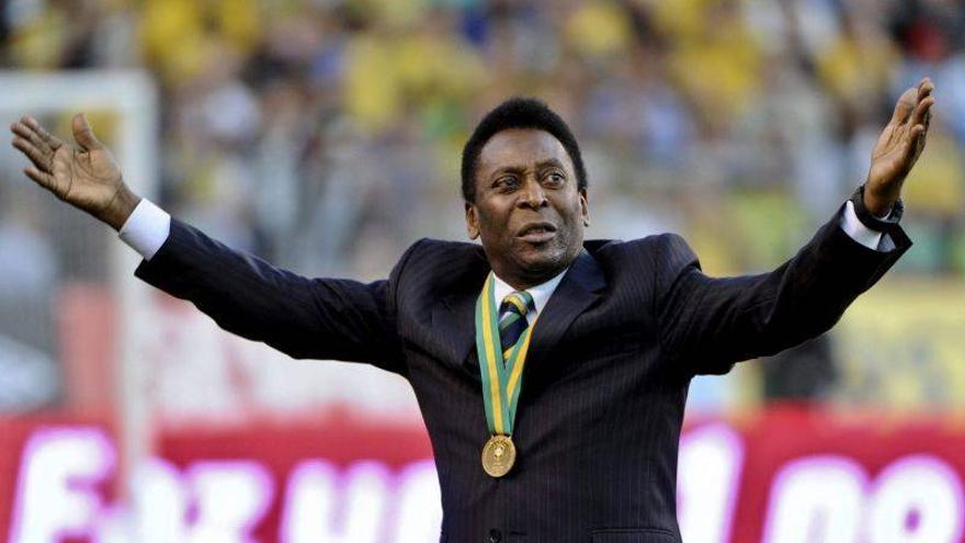 Pelé es trasladado a un hospital con dolores estomacales