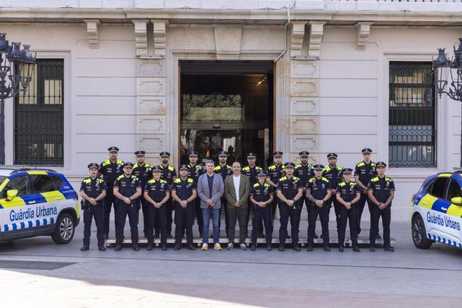 L'Hospitalet y Badalona incorporan más de 40 agentes a sus policías locales