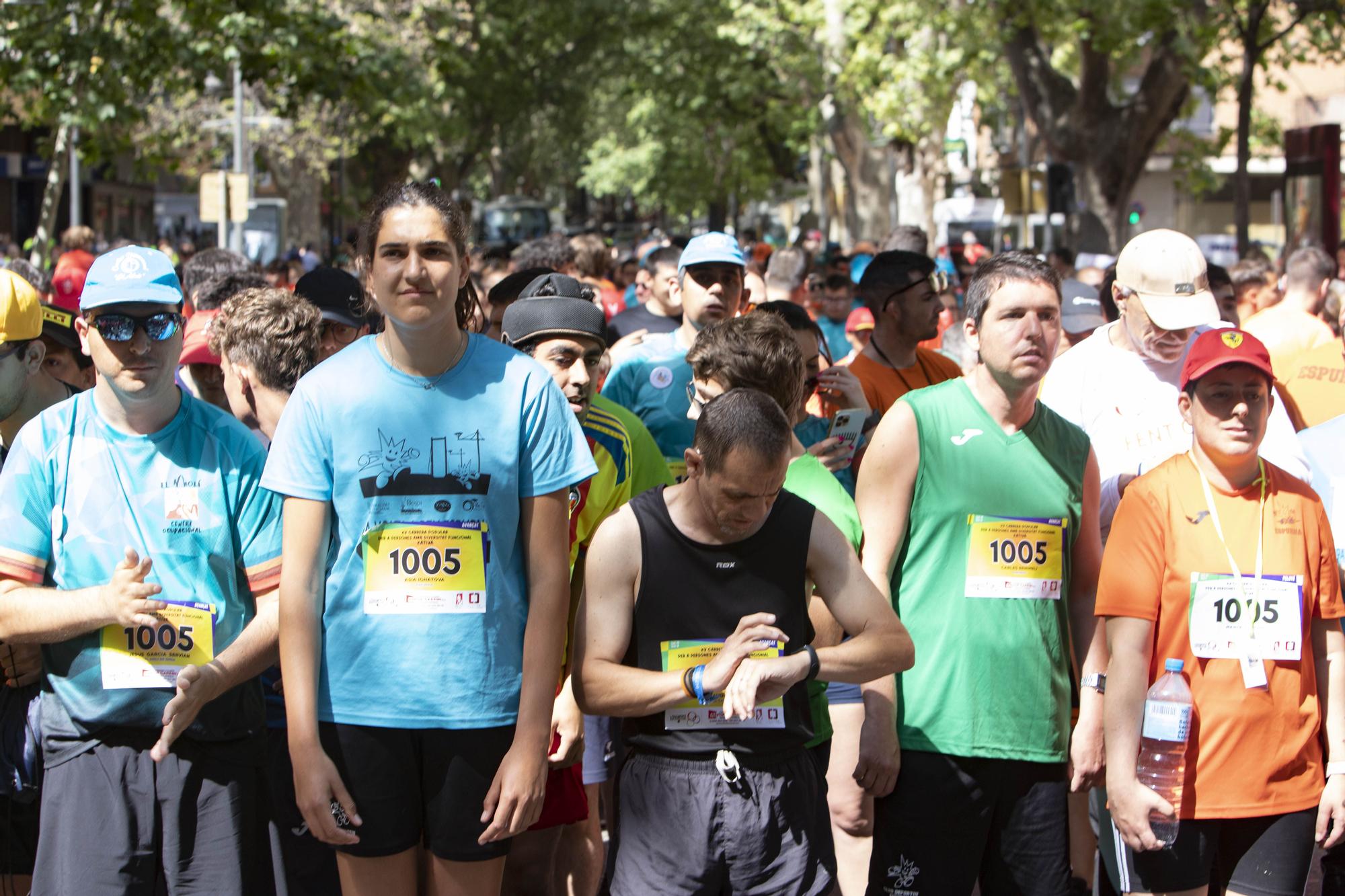 Más de 1.200 personas participan en la XV edición de la carrera de Aspromivise