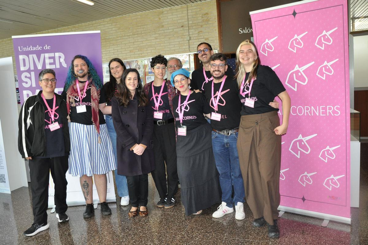 Organizadores del congreso con la directora de la Unidade de Diversidade de la UVigo, Raquel Rey.