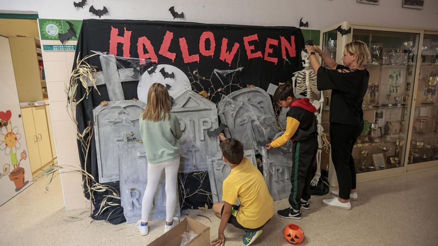 Halloween divide a los colegios de la provincia de Alicante por su impacto en los niños