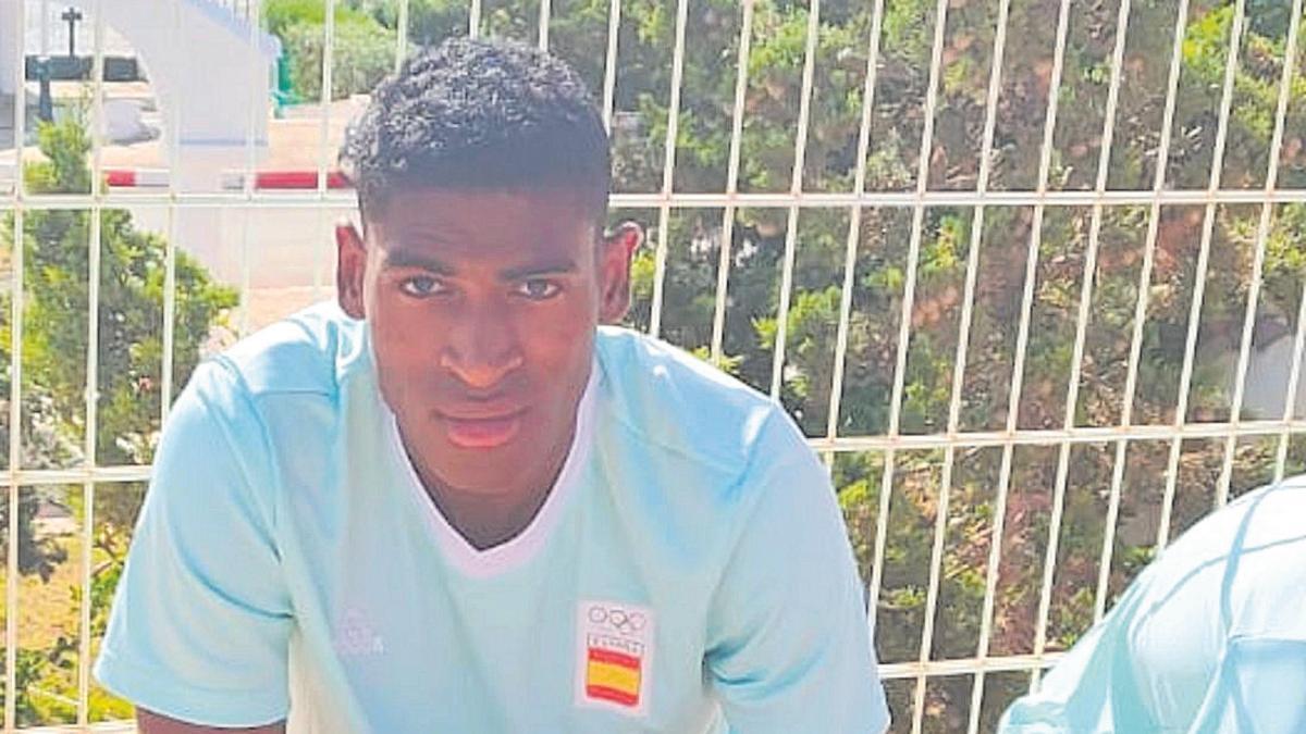 Cristhian Mosquera, con la selección española sub-18.