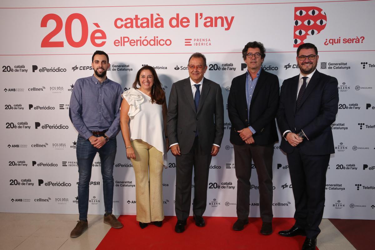 Català de l’Any 2022, en la imagen Sergi Martinez ,Belen Marron, Albert Saez, Jochi Jimenez y Jordi Jimenez son de ATHENEA HEALTHCARE