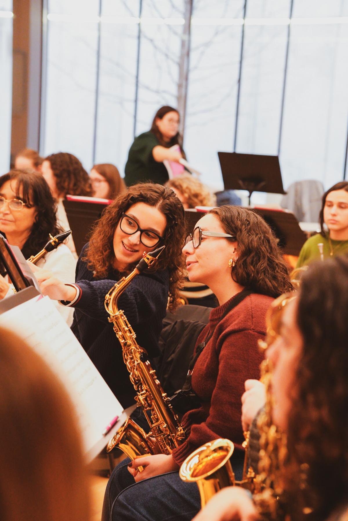 Primers assajos de la Banda Simfònica de Dones abans de la present gira.