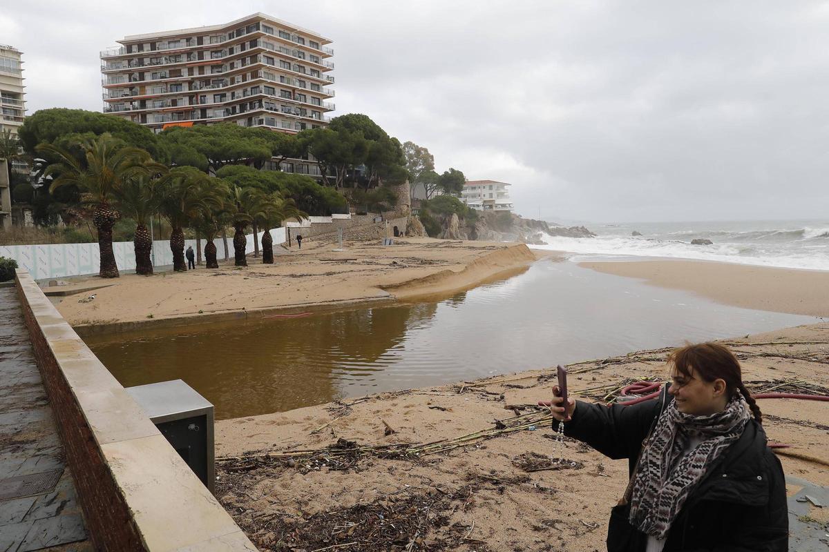 Les fotografies de l'endemà de la llevantada Harry a les comarques gironines Les fotografies de l'endemà de la llevantada Harry a les comarques gironines