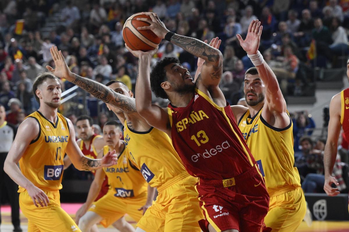 78-64. España vuelve a superar a Ucrania y sella en Oviedo su billete para la segunda fase