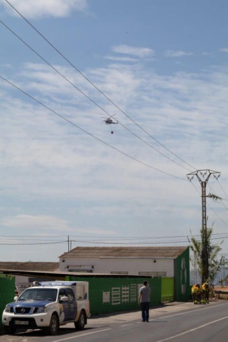 Un incendio en Aldaia es visible a varios kilómetros