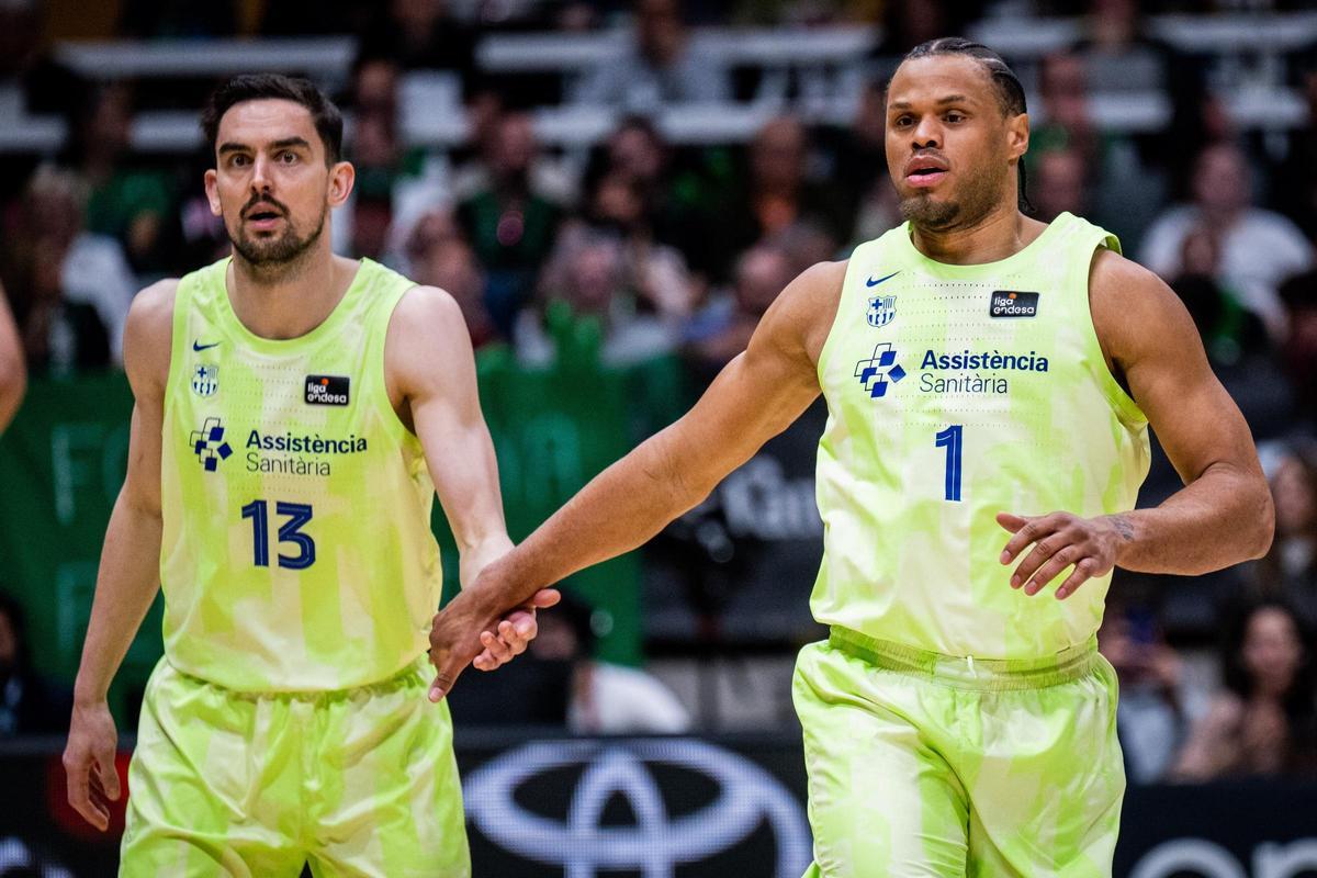 El Barça sigue unido y con opciones en todas las competiciones a pesar de todos los problemas