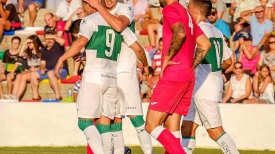 Javi Noblejas, durante el partido jugado en Aspe, ante el Atlético Saguntino.