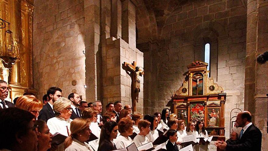 Actuación en la iglesia de Santiago del Burgo. | J. de la Fuente