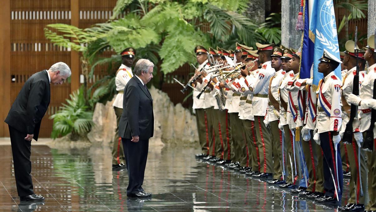 Líderes políticos en la cumbre del G77+China en Cuba.