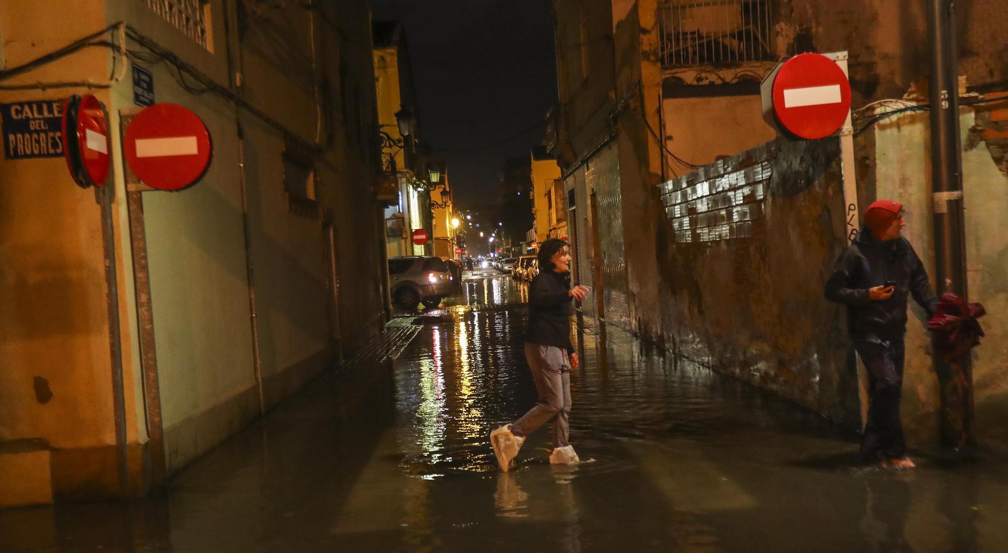 El temporal inunda El Cabanyal