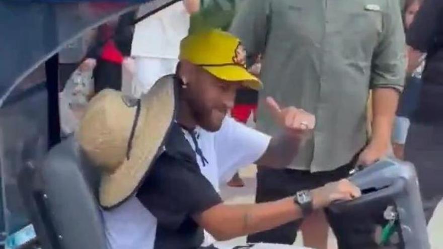 De la eliminación de Brasil a Disneyland: las imágenes virales de Neymar