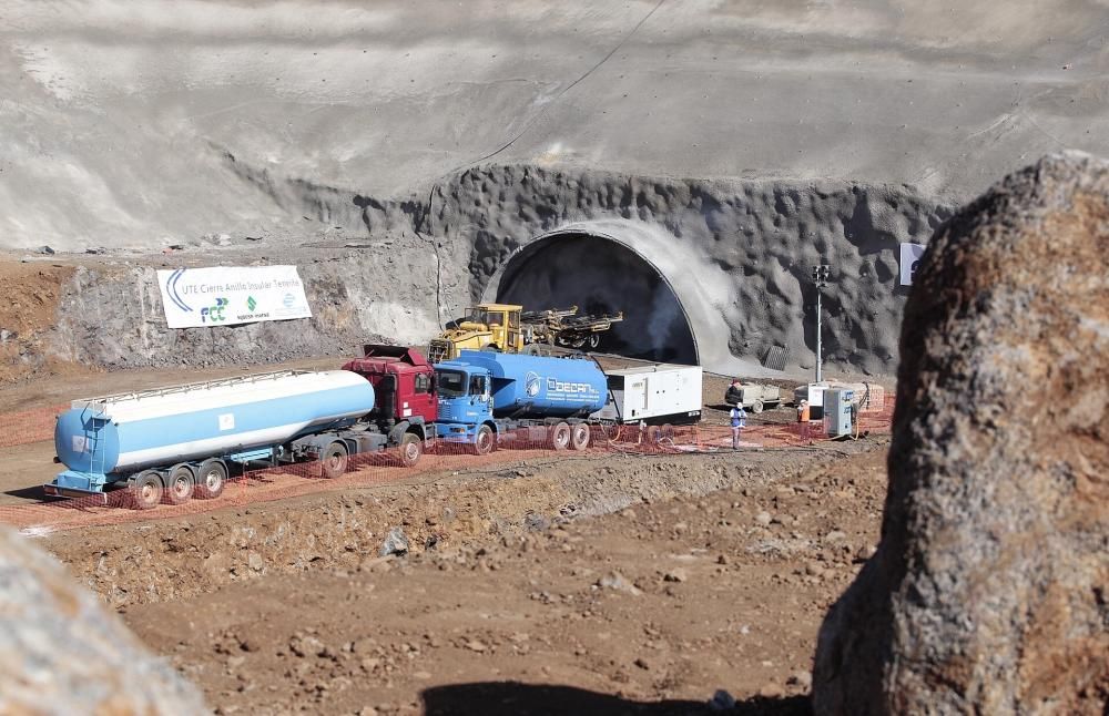 Inicio de la excavación del túnel de Erjos.