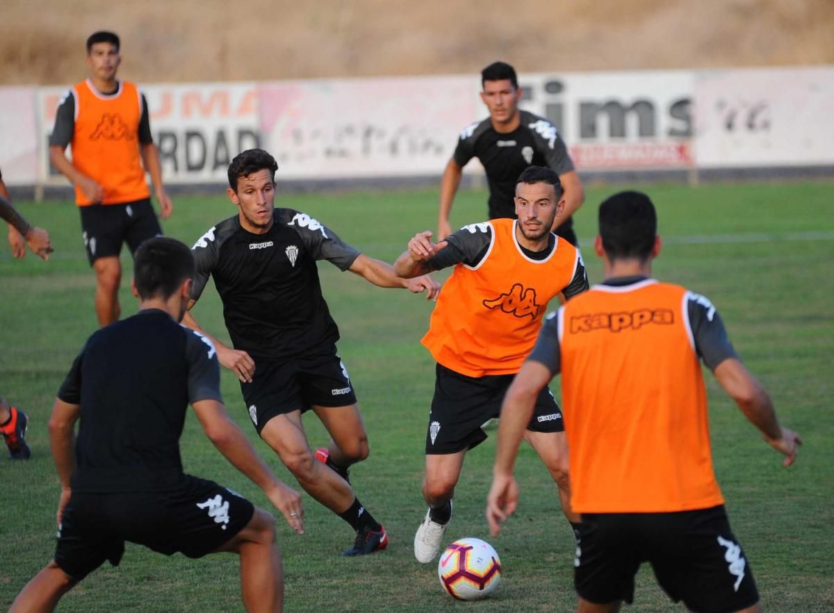 Primer entrenamiento de Sandoval tras su vuelta al Córdoba CF