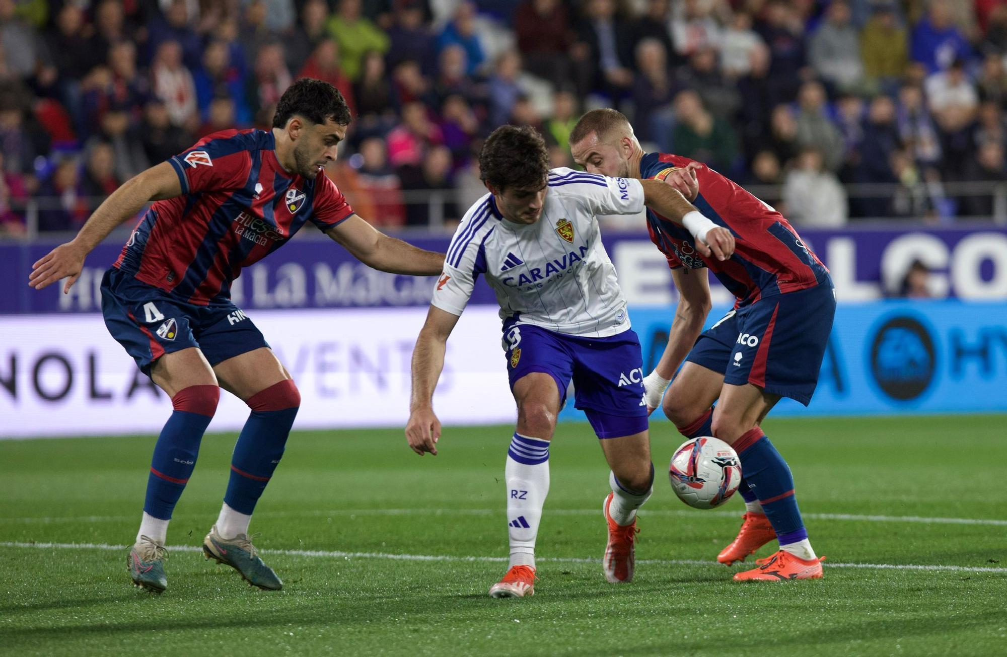 Así se ha vivido el partido entre el SD Huesca y el Real Zaragoza