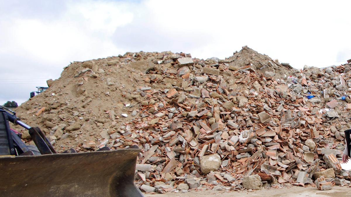 Residuos de construcción en una planta de tratamiento