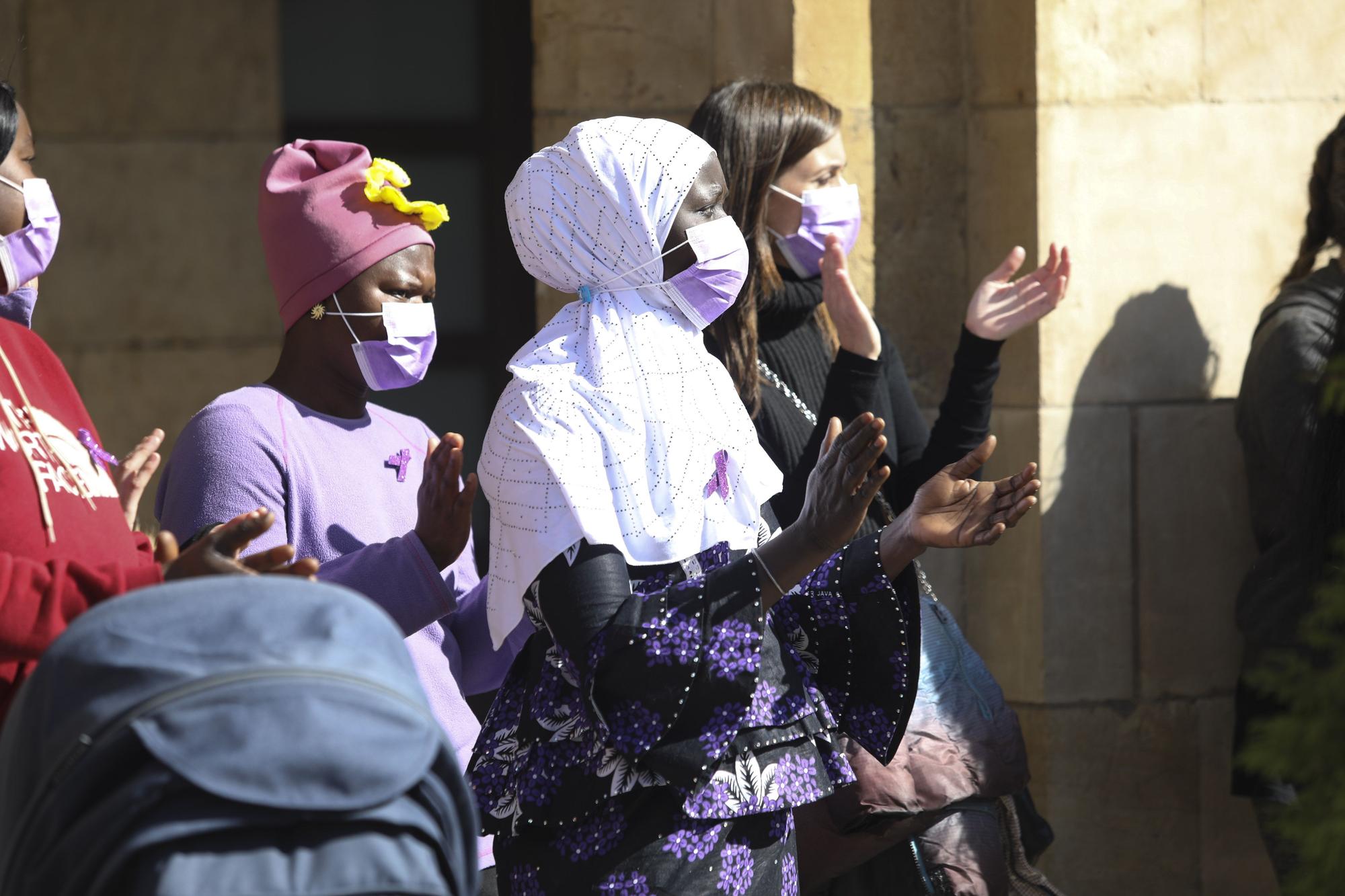 EN IMÁGENES: Así se vivió el Día de la Mujer (8M) en Avilés