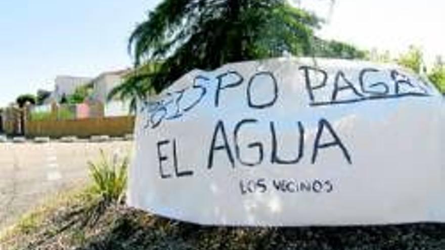 Ceres Golf inicia una campaña de protesta ante el temor de que les corten el agua