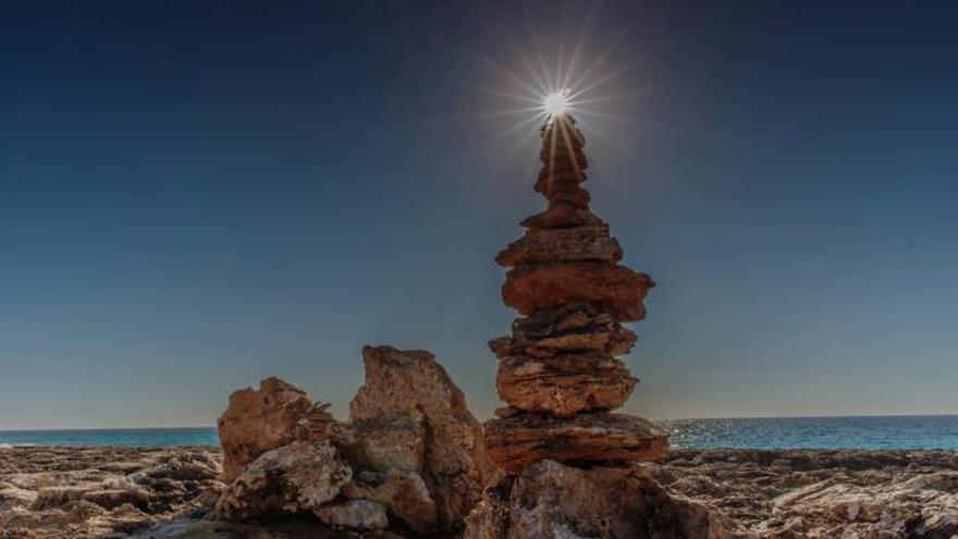 &quot;Steinturm mit Sonnenstern&quot;