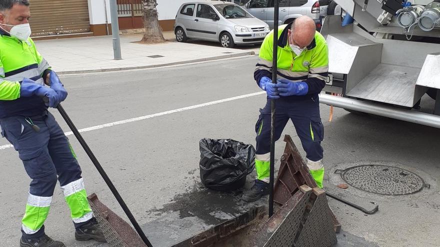 Limpieza de alcantarillado en Catarroja