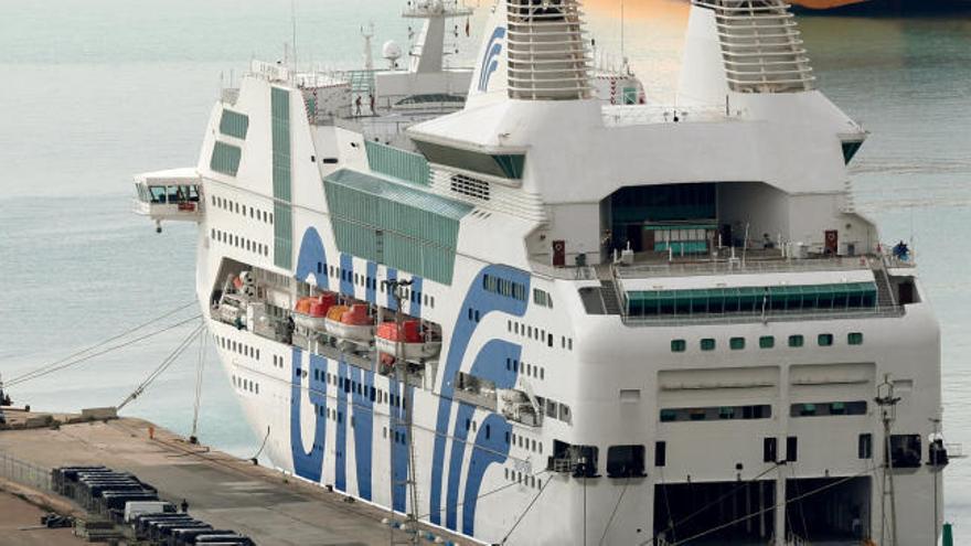 Los agentes de refuerzo en Cataluña dormirán en cruceros