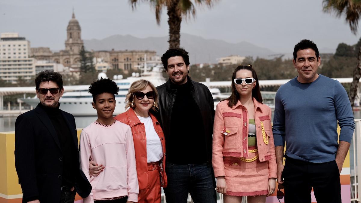 Photocall del equipo de 'Llenos de gracia' en el Festival de Málaga