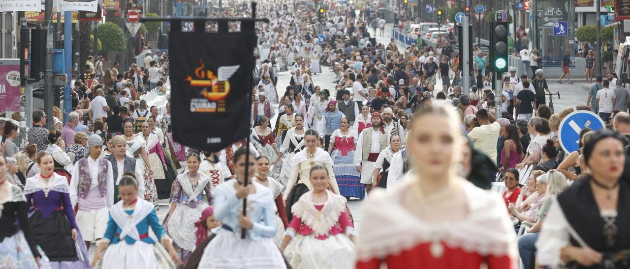 Cortes de tráfico en Alicante desde hoy por las Hogueras de Alicante: estos son los cambios en la circulación por la mascletà y la Entrada de Bandas