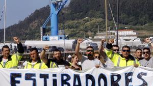 Protesta de estibadores en el puerto de El Ferrol. 