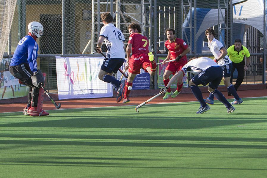 La selección española se impone al combinado galo en un amistoso disputado en Benalmádena