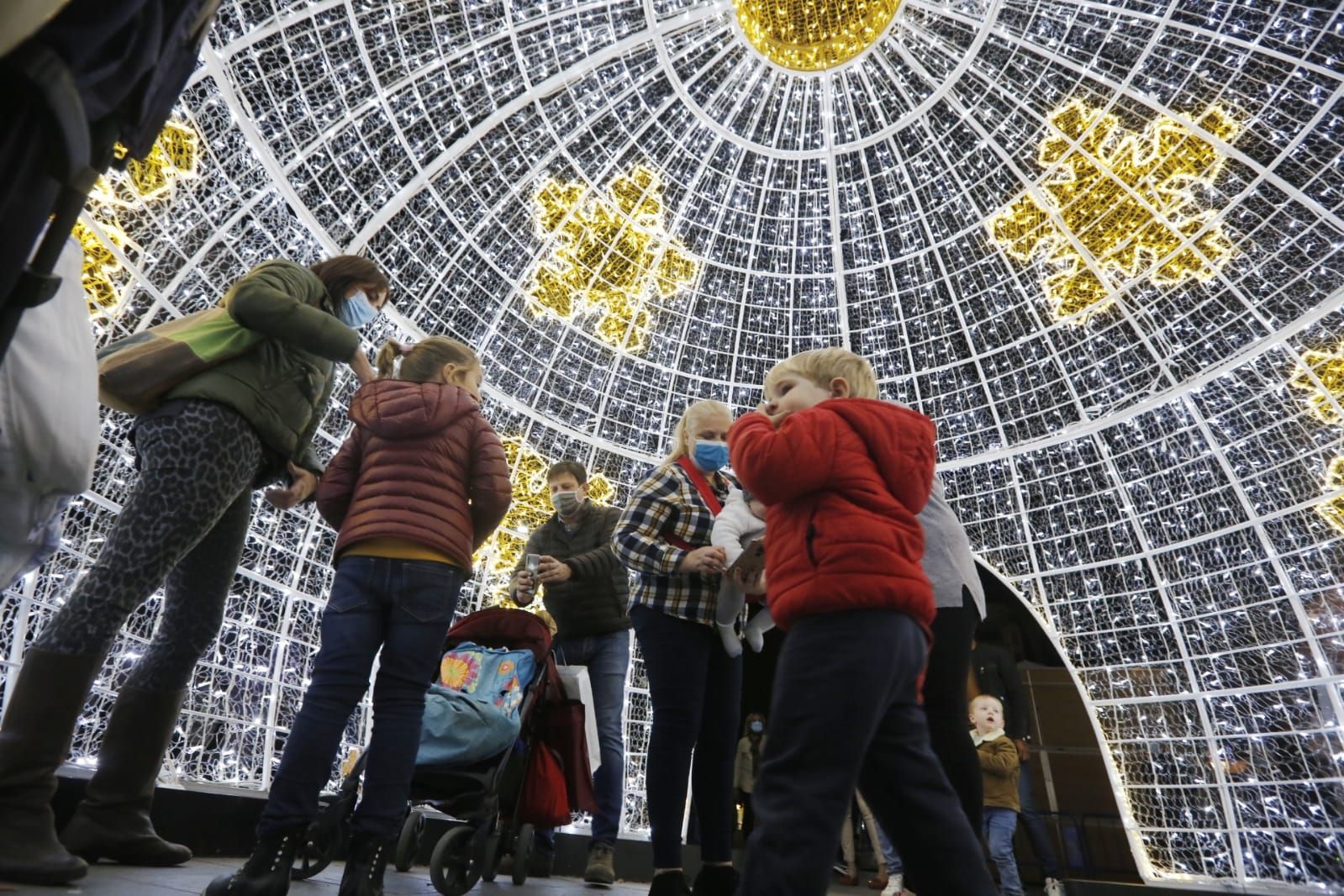 Así es el alumbrado oficial de Navidad en Alicante