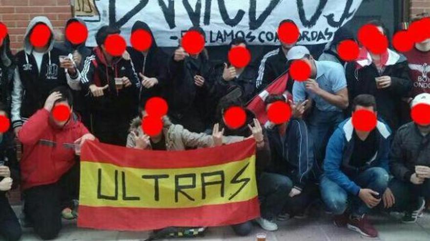 Uno de los grupos ultras que denuncian estos colectivos.