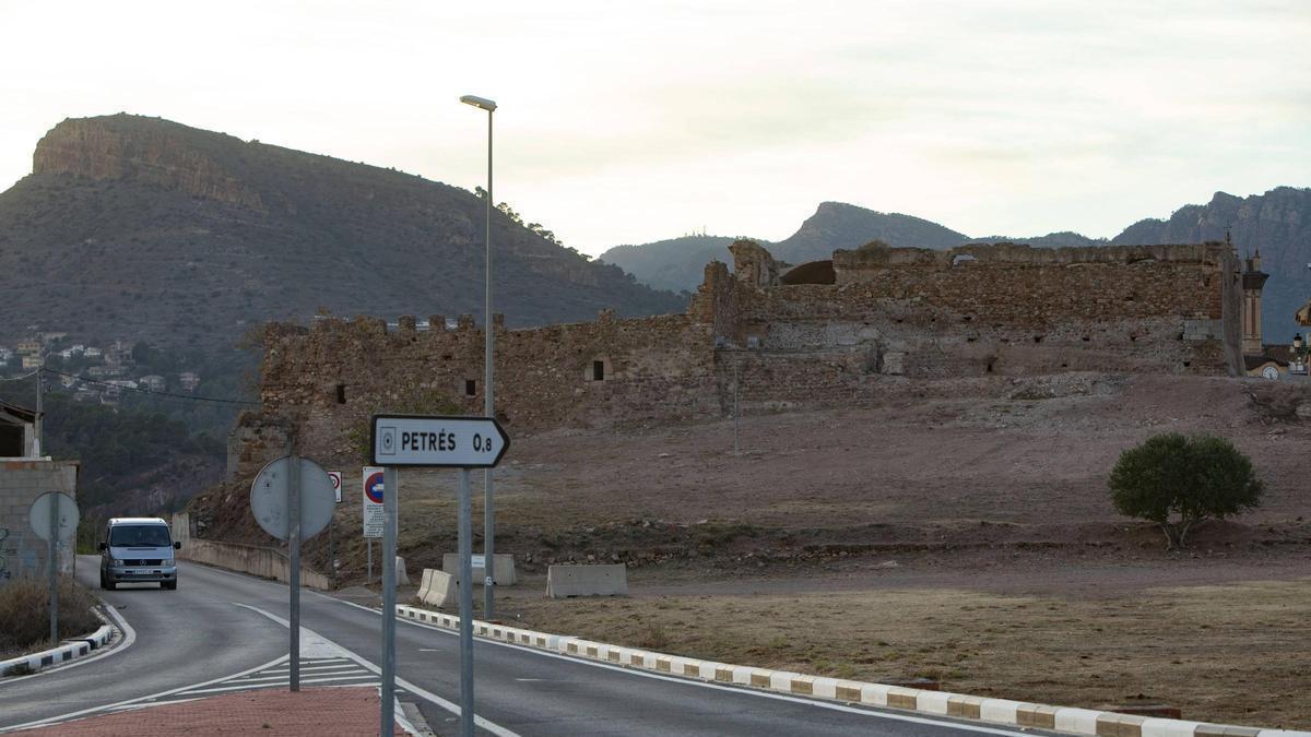 Vista del Castillo de Petrés.