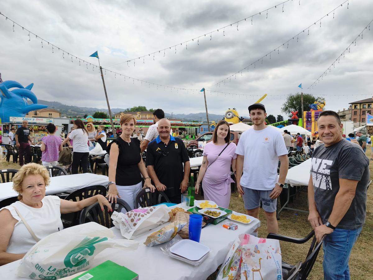 Marty Palacio, Begoña Pérez, Luis Alberto Llames, Ainoha Montes, Antonio Granda y Samuel Montes.