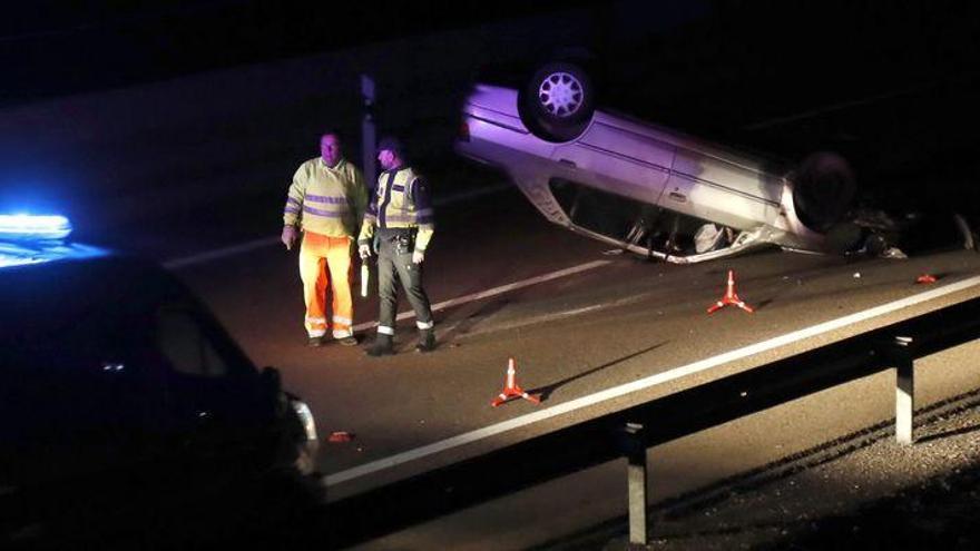 Vuelca con su coche en la autovía del puerto en Castellón