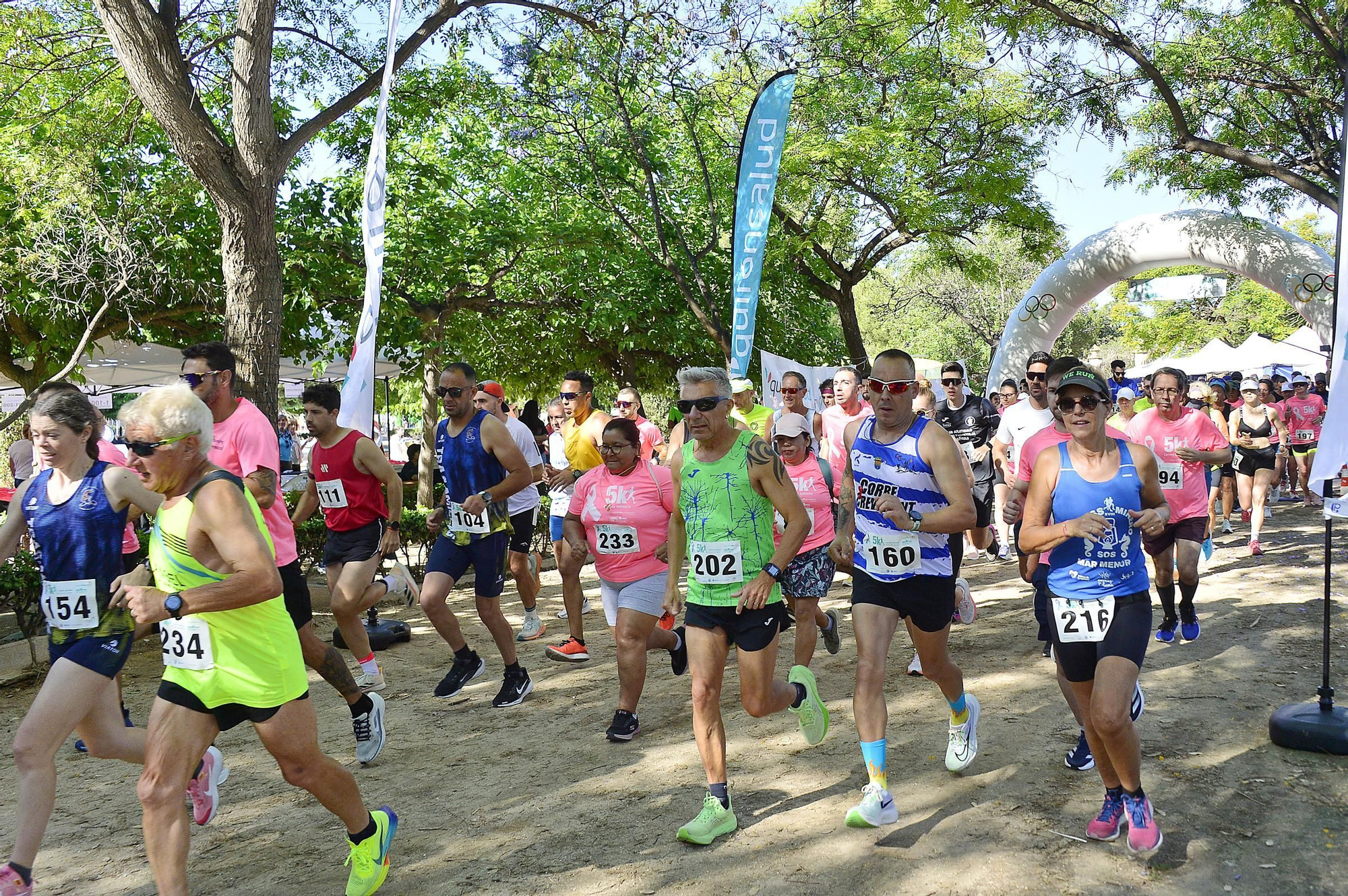 Carrera solidaria organizada por  QUIRÓNSALUD en beneficio de la asociación AFECÁNCER