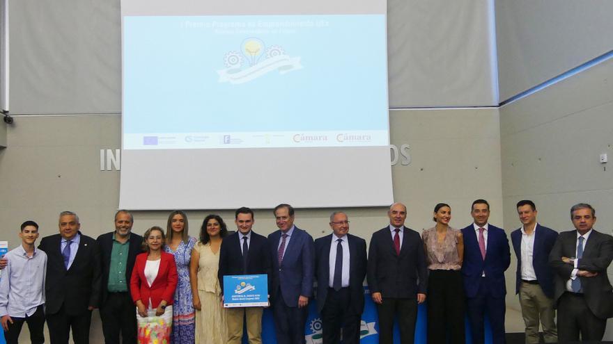 Un proyecto de electrolineras autosostenibles, Premio Emprendimiento Universitario de la UEx
