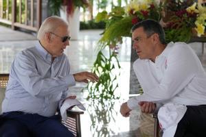 El presidente de Estados Unidos, Joe Biden, con el español Pedro Sánchez, durante la reunión del g20 en Bali, Indonesia, el pasado 16 de noviembre de 2022.