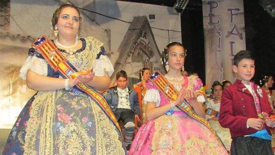 La Paperina de Benicarló corona a Claudia y Laia