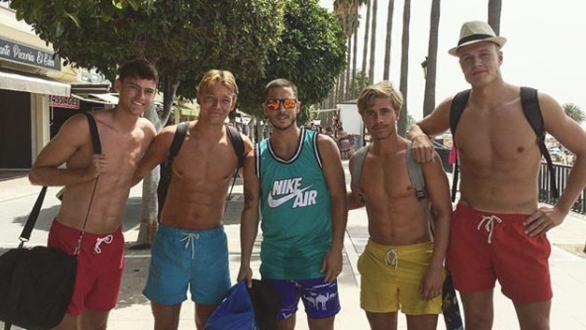 Hazard, de vacaciones con sus amigos en Marbella