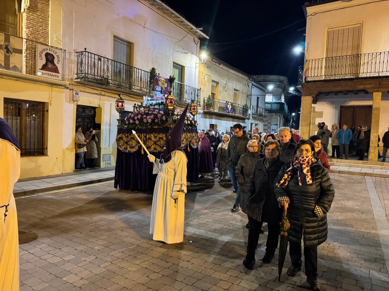 GALERÍA| Dolor junto al Ecce Homo en Fuentesaúco